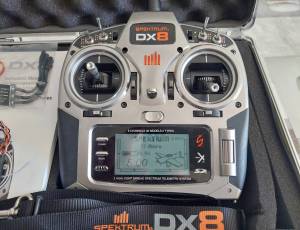 Radio spektrum DX8 + malette